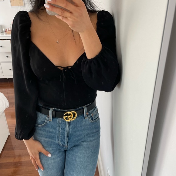 Aritzia Tops - Aritzia Novella blouse medium black